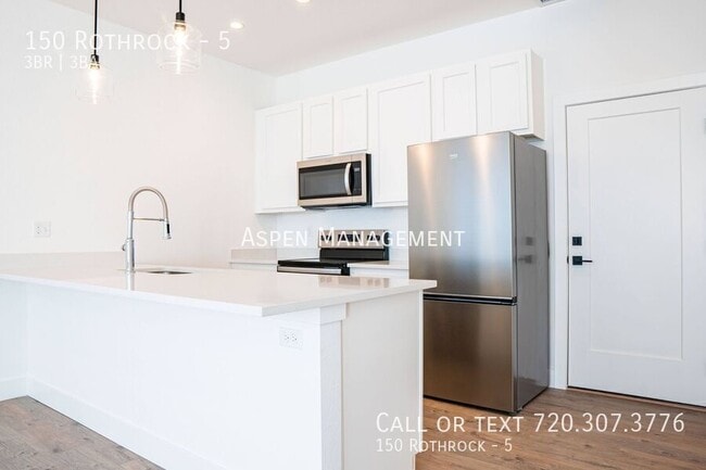 150 Rothrock-5 - 150 Rothrock-5 Apartment Unit 5