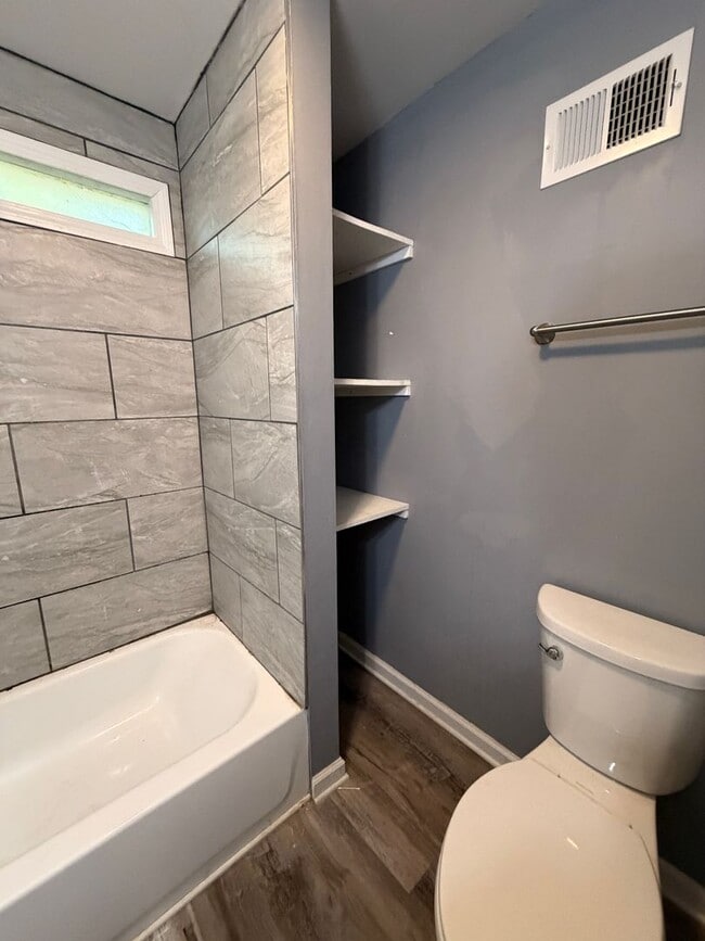 3925 Rosewood Dr Unit A