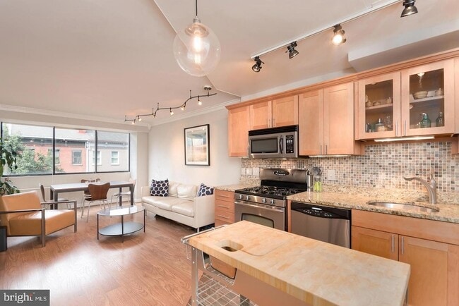 Photo - 1245 13th St NW Unidad 301 Rental