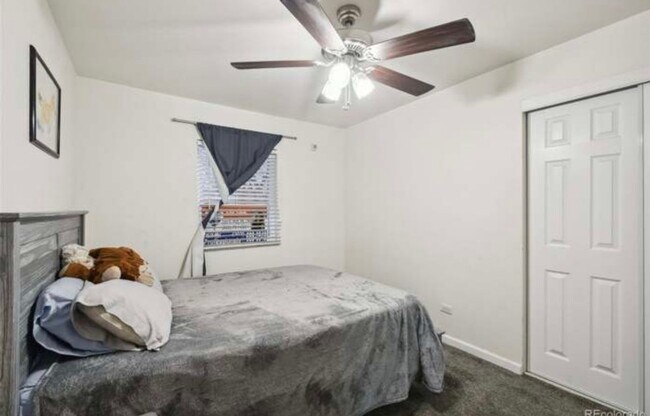 Photo - 2190 S Holly St