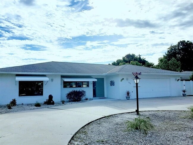 Photo - 2203 43rd St W