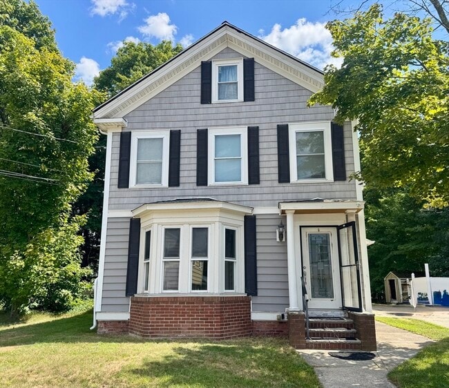 Building Photo - 48 Pleasant St Unit 1