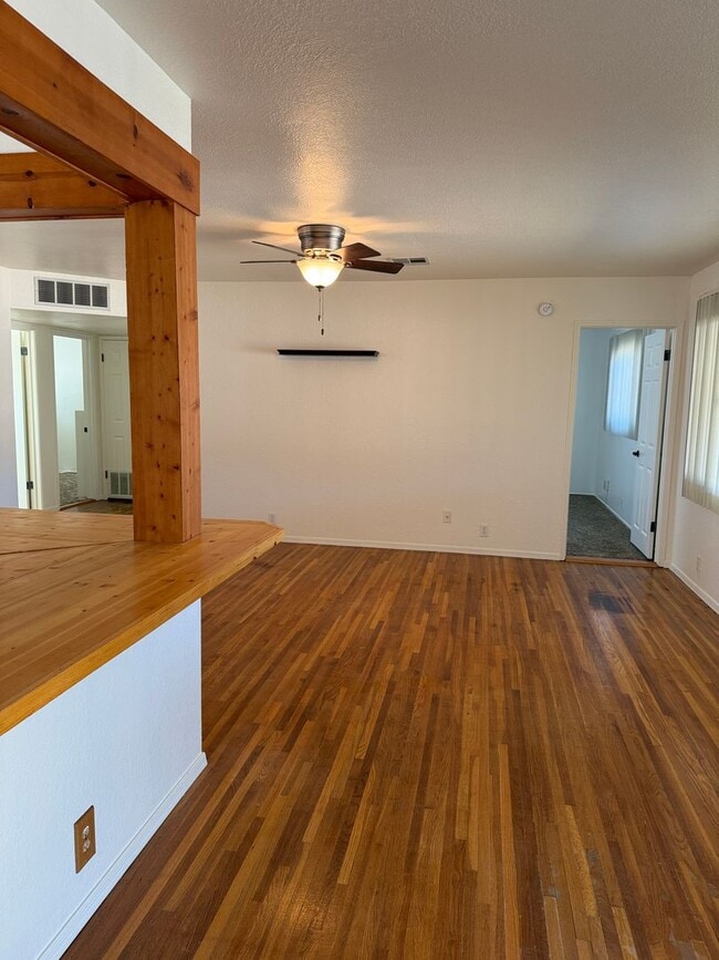 Photo - 2101 Aspen Dr
