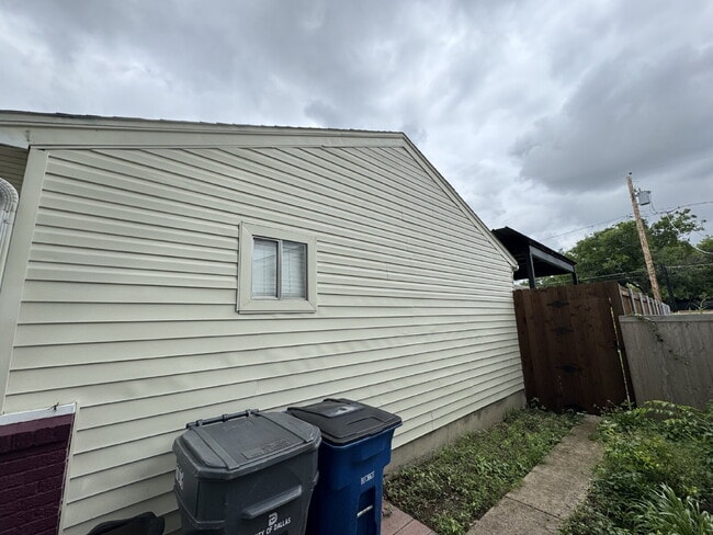 Photo - 2318 Fenwick Dr