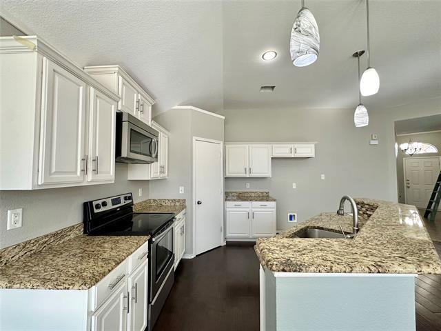 Photo - 6920 Misty Meadow Ln