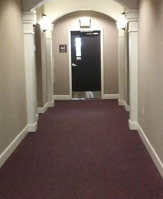 Photo - 1 Bed, 1 Bath at Carolina Walk - Steps fro... Unidad S-310