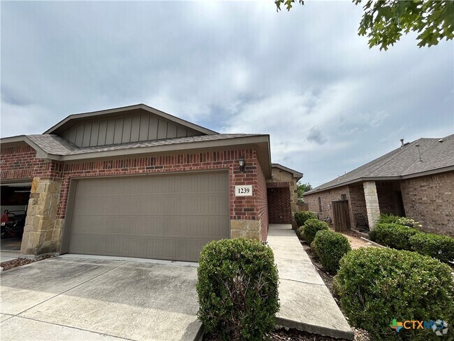 Building Photo - 1239 FM306 Rental