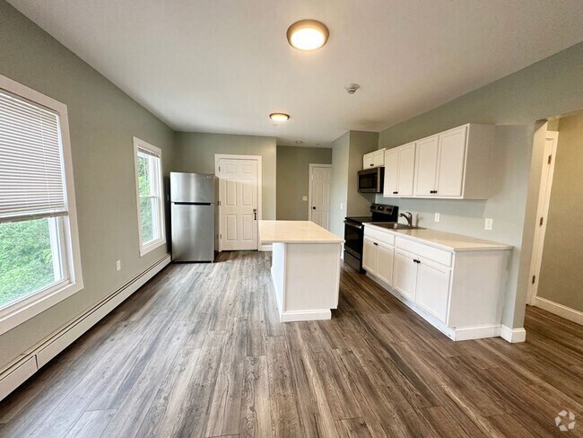 Building Photo - 130 South St Unit 3 Rental