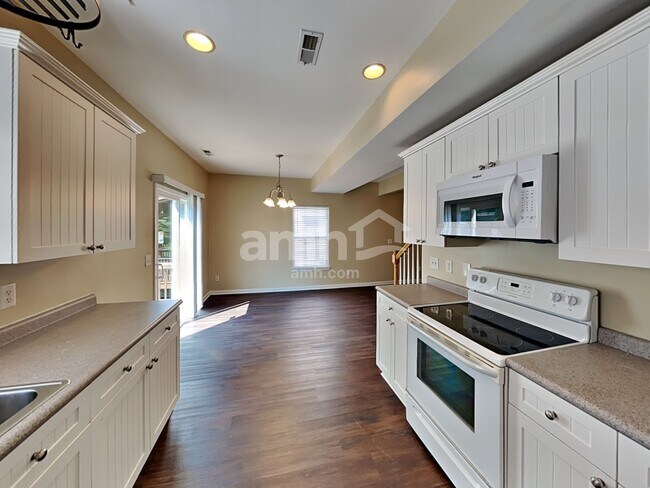 Photo - 7145 Riverfront Dr