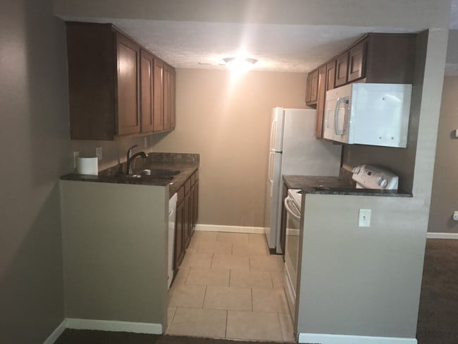 Cocina de 754 ft² - Parkwild Apartments