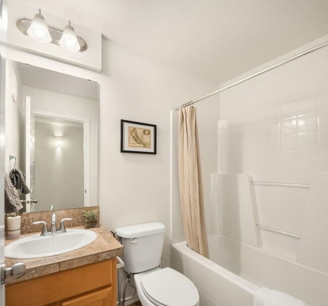 Photo - 1059 156th Ave NE