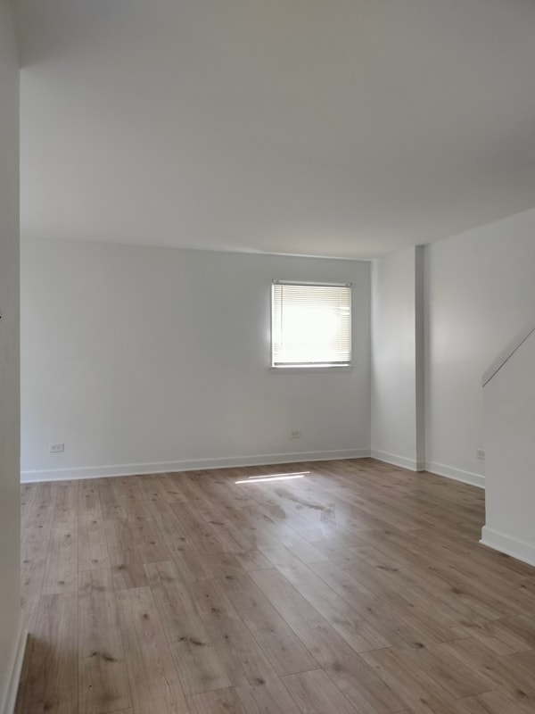 Photo - 7910 S Muskegon Ave