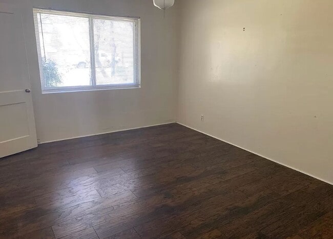 Photo - 3 Bed 2 Bath