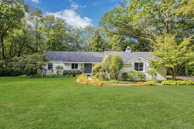 Photo - 261 Linden Tree Rd