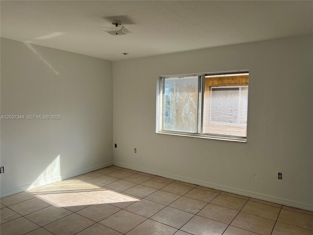 Photo - 7012 NW 6th Ct Unidad 7012