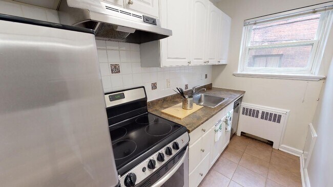 Photo - 135 MacLaren