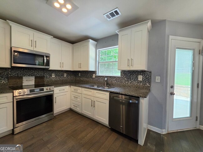Photo - 241 Hamilton Dr