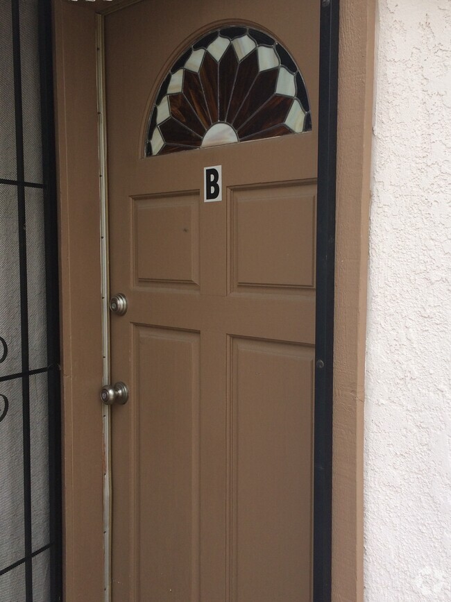 Building Photo - 408 W Felspar Ave Unit A Rental