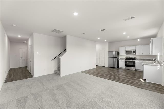 Photo - 209 Bradford Dr