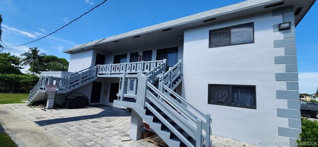 5940 NW 16th Pl Unit 4
