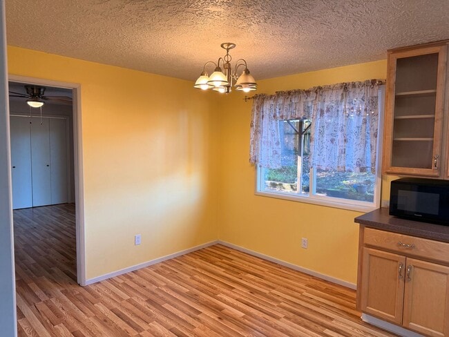 Photo - Super Cute Ranch Style 3 Bedroom 2 Bathroom Home!! Bright Kitchen! Fenced Backyard! Garage!