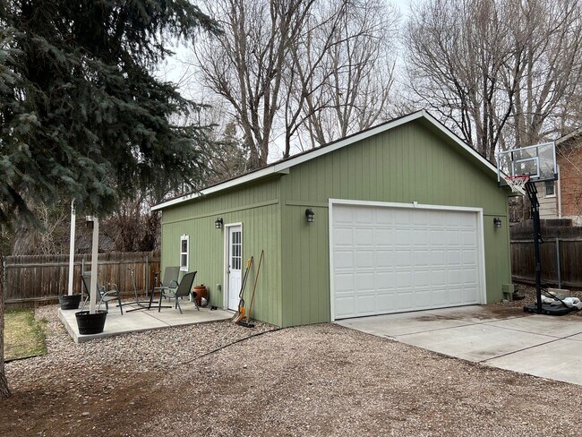 Photo - 4 Bedroom Updated Home in Garden Ranch