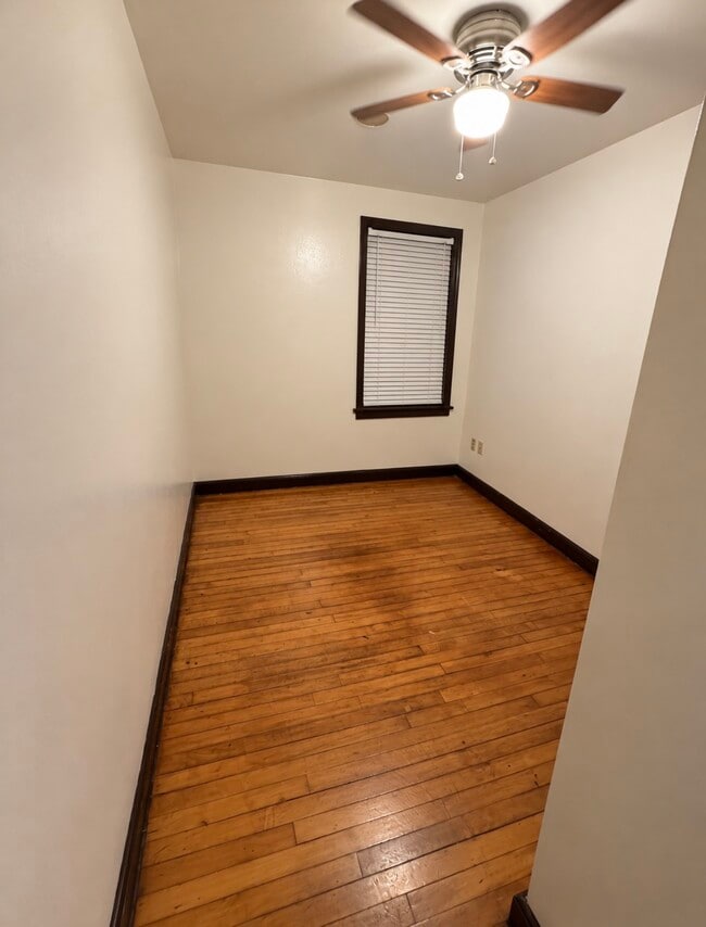 Photo - 2512A N 35th St Unit Upper