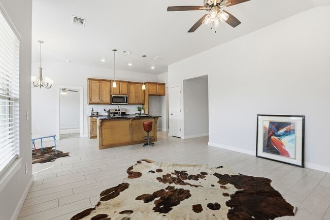 Photo - Adorable Yukon Home