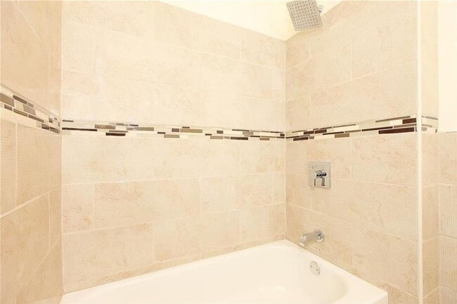 Photo - 155 Darwin Ln