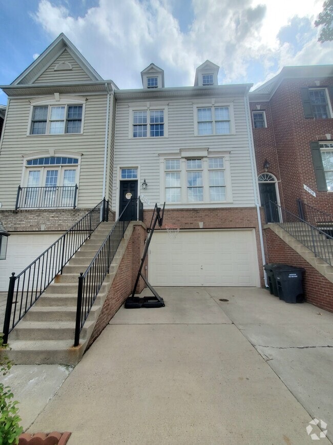 Building Photo - 6932 Stanwick Square Rental