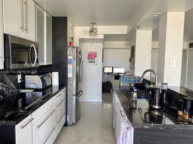 Photo - 210 174th St Unit 912