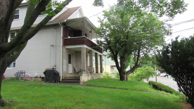 Building Photo - 195 E Pearl St Unit 1 Rental