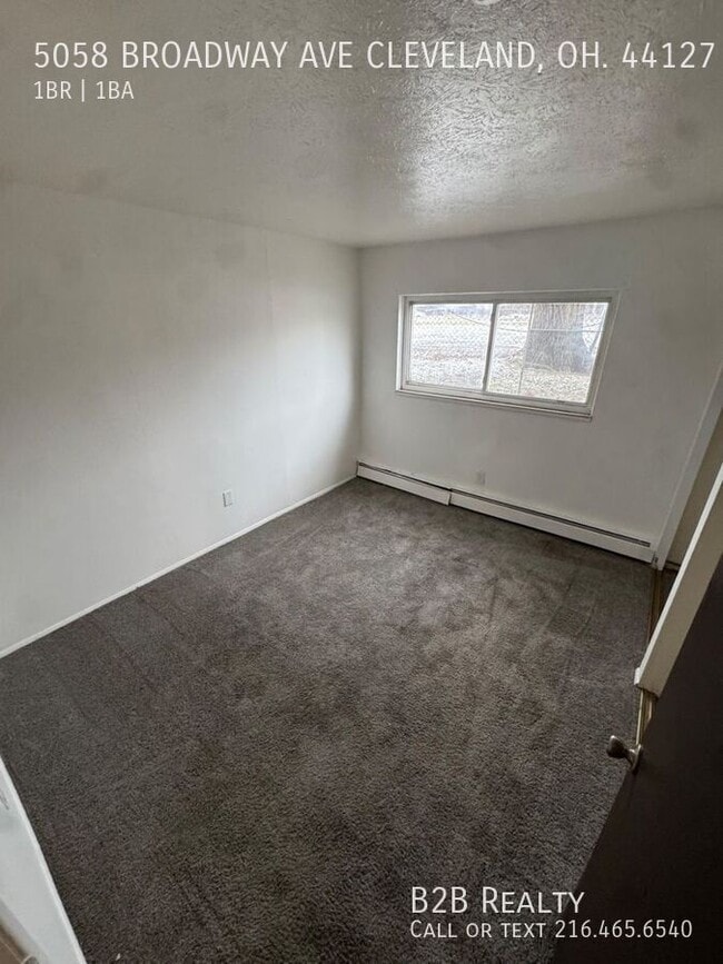 Photo - 5058 Broadway Ave Unidad 2