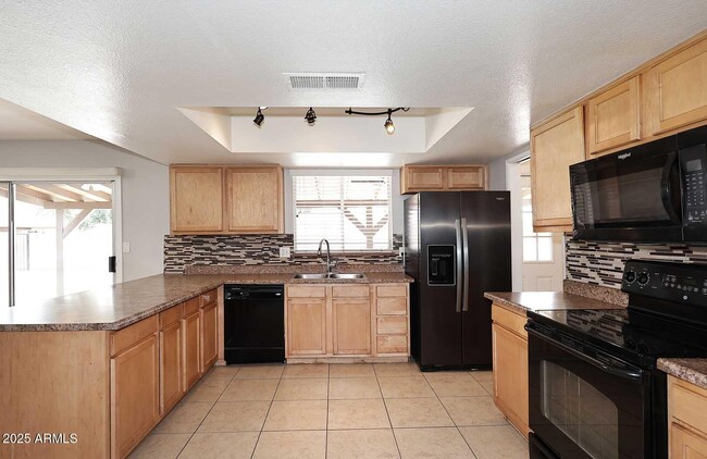 Photo - 617 E Calle Bolo Ln