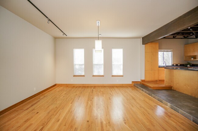 Photo - 228 Willard St Unit A