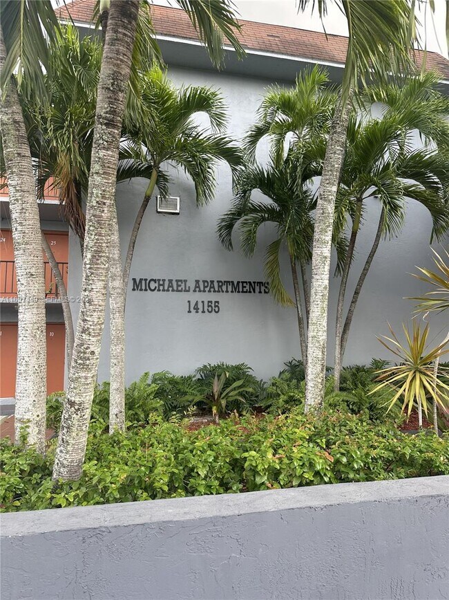 Photo - 14155 W Dixie Hwy Unit 14