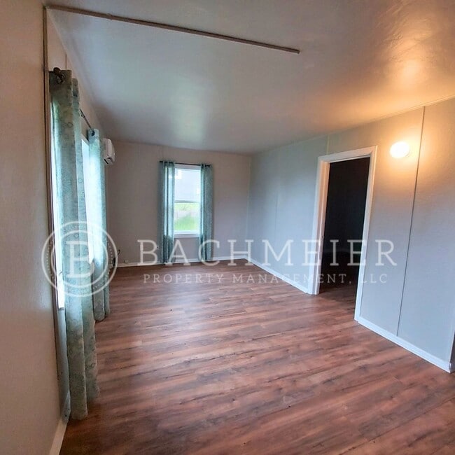 Photo - 456 SE Cherry St Unit A