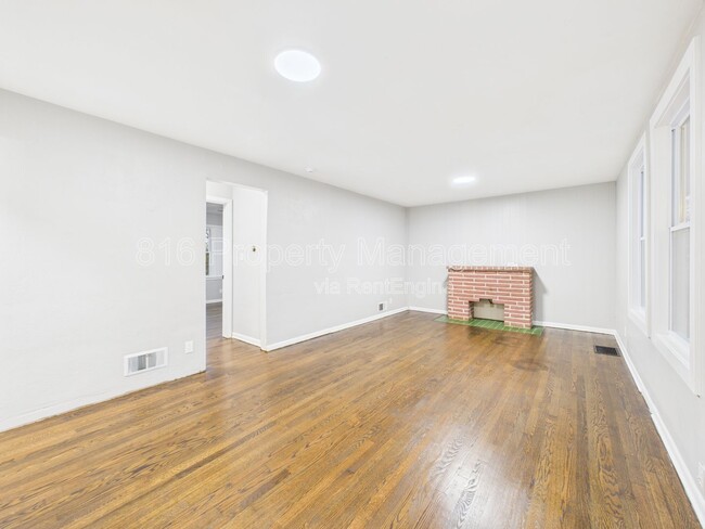 Photo - 7560 Prospect Ave Unit F