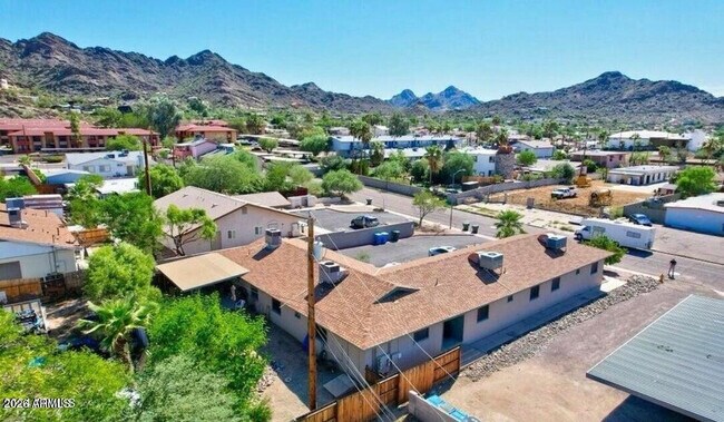 Photo - 1420 E Brown St