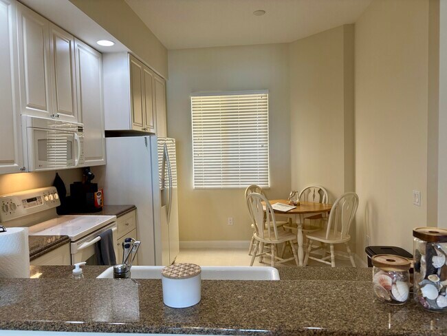 Photo - 38 Harbour Isle Dr E Unit Ph01