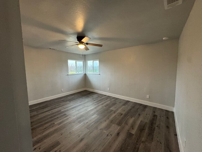 Photo - Country Living