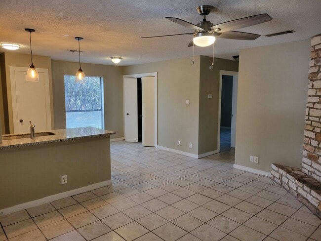 Photo - 20700 Bonanza St Unit A