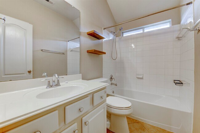 Photo - 4934 Bonny Loch Ln