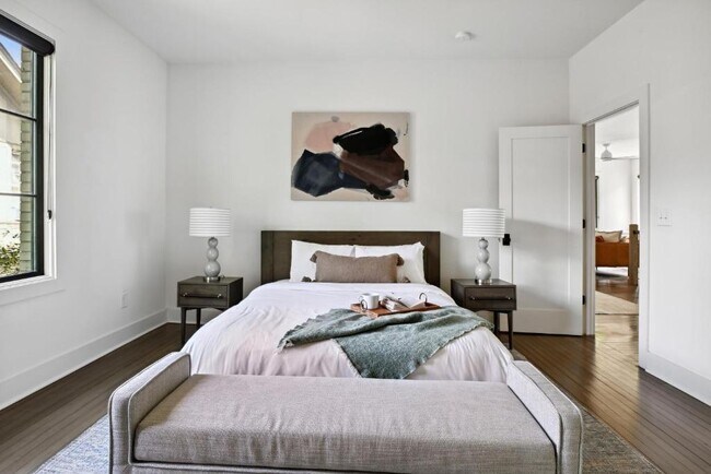 Photo - 634 Bonaventure Ave NE Unit 2