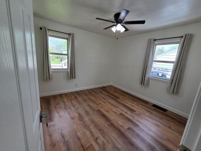 Photo - 1348 W 29th St