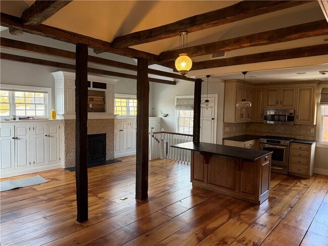 Photo - 31 Bradford St Unit 1