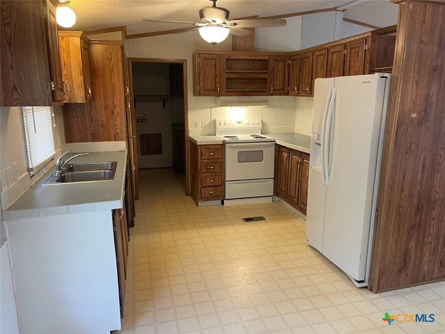 Photo - 621 Buck Trail