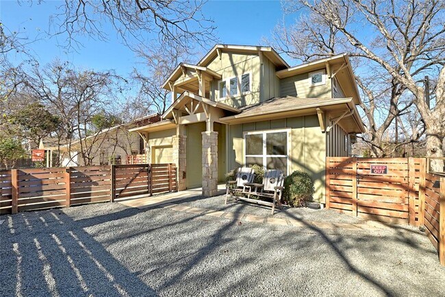 Building Photo - 1912 Haskell St