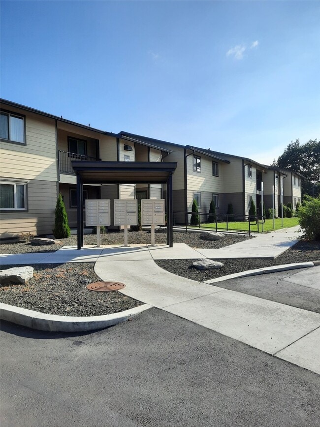 Photo - 189 NW Glenhart Ave