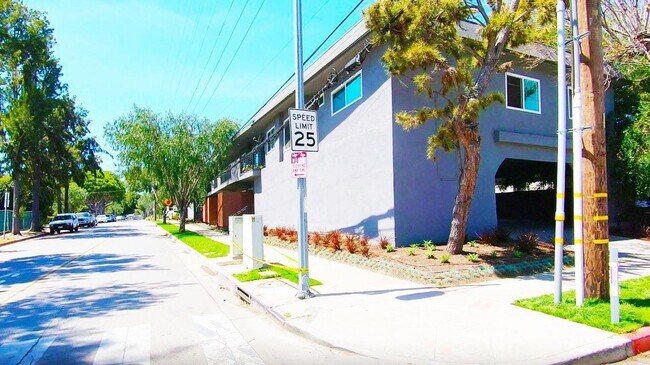 Photo - 9301 Lucerne Ave